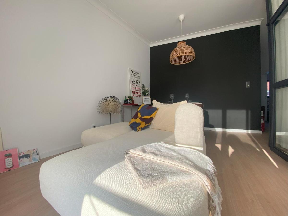 Lisbon, Renovated T2 Apartment Portas De Benfica Amadora Eksteriør bilde