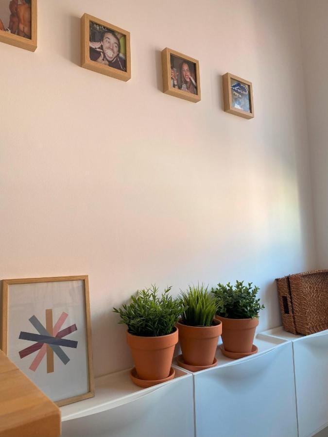 Lisbon, Renovated T2 Apartment Portas De Benfica Amadora Eksteriør bilde